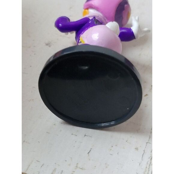 Daisy Duck Race Car Driver costume Disney Pixar toy figure - Picture 6 of 6